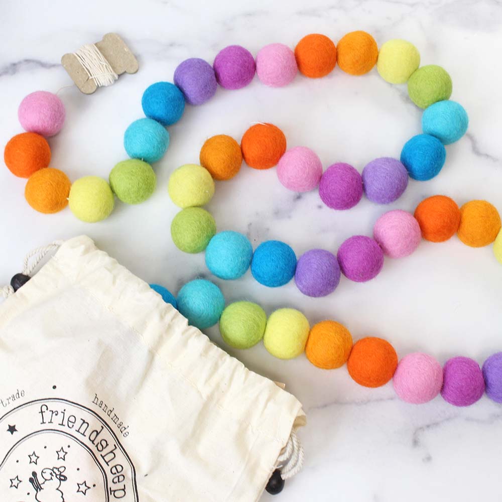 Friendsheep Garland