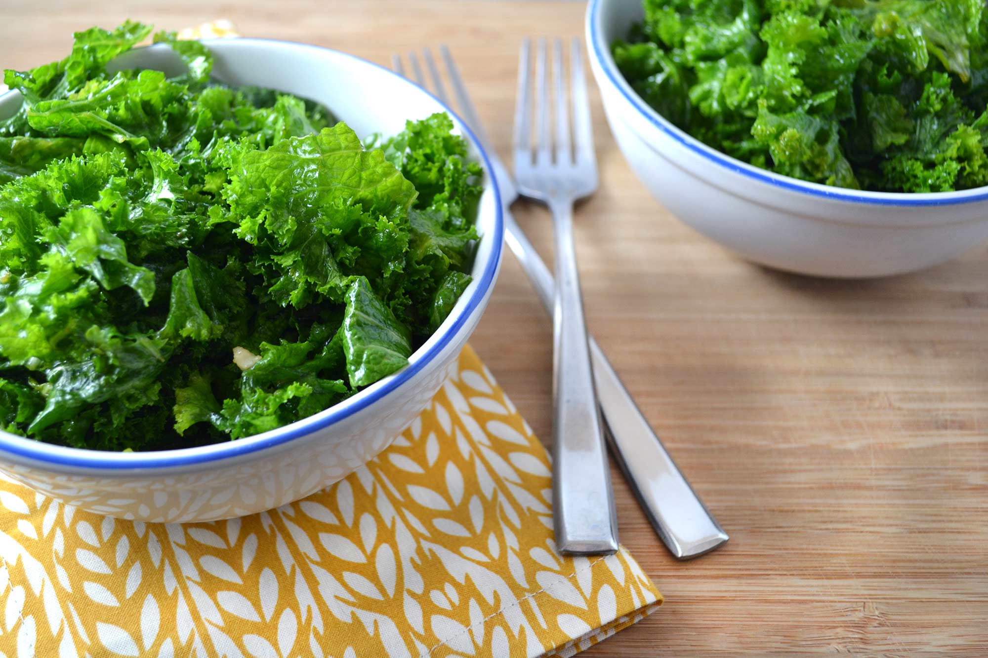 Simple Mustard Greens Salad