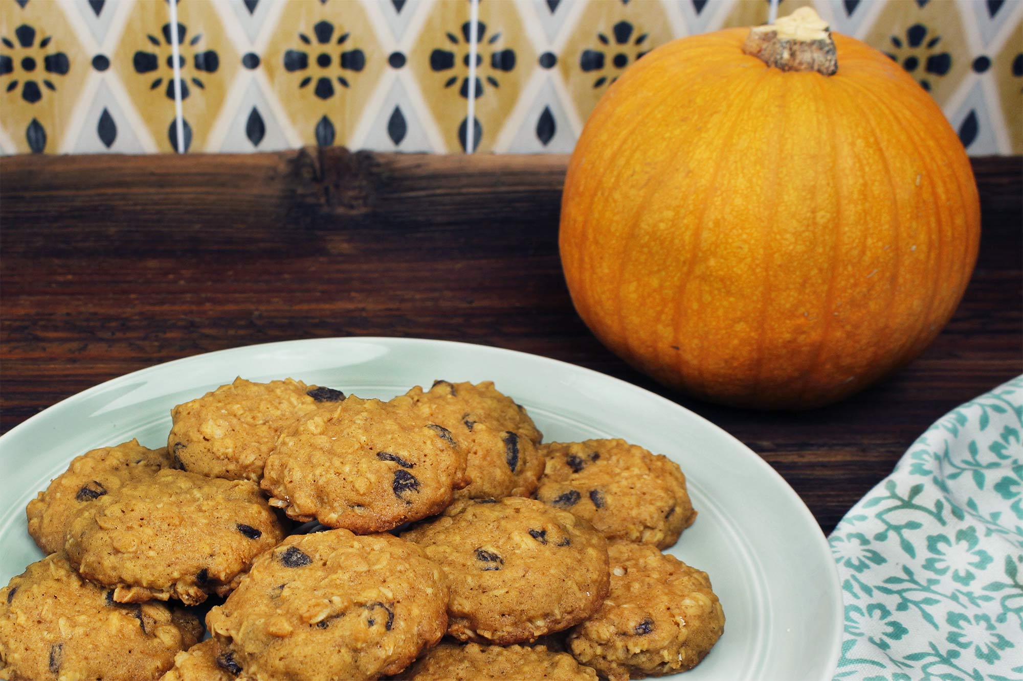 Pumpkin Oatmeal Raisin Cookies